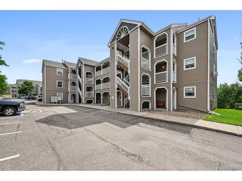 1219 S Gilbert St #D201, Castle Rock, CO 80104