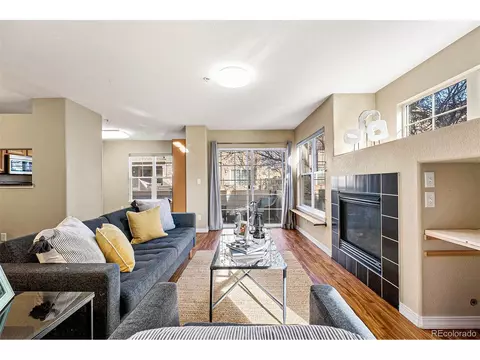 5650 S Algonquian Way #B, Aurora, CO 80016