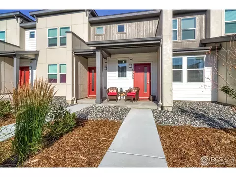 16086 E Warner Dr, Denver, CO 80239 photo 3