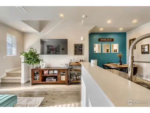 16086 E Warner Dr, Denver, CO 80239 photo 12