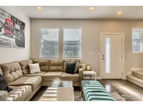 16086 E Warner Dr, Denver, CO 80239 photo 6