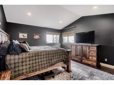 Bedroom - 8352 Martin Ln, Conifer, CO 80433 photo 1 of 1