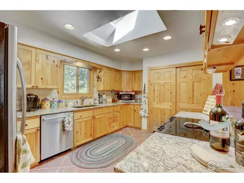 751 Hickory Dr, Lyons, CO 80540 photo 3