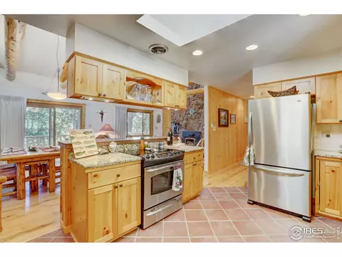 751 Hickory Dr, Lyons, CO 80540 photo 4