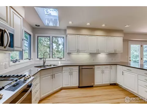 4679 Apple Way, Boulder, CO 80301 photo 7