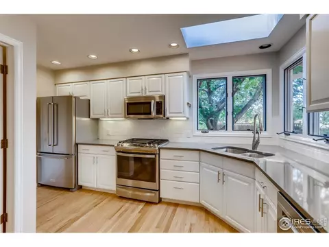 4679 Apple Way, Boulder, CO 80301 photo 10