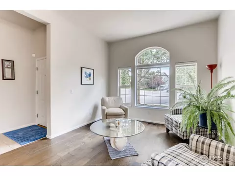 5895 Summerset Ave, Longmont, CO 80504 photo 2