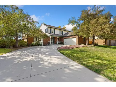 1233 Twin Peaks Cir, Longmont, CO 80503