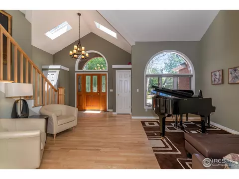 5228 Desert Pine Ct, Boulder, CO 80301 photo 2