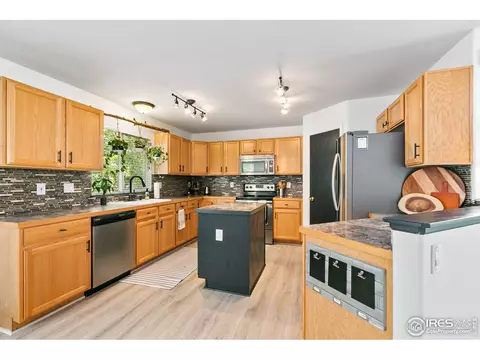 885 Bluegrass Way, Windsor, CO 80550 photo 6