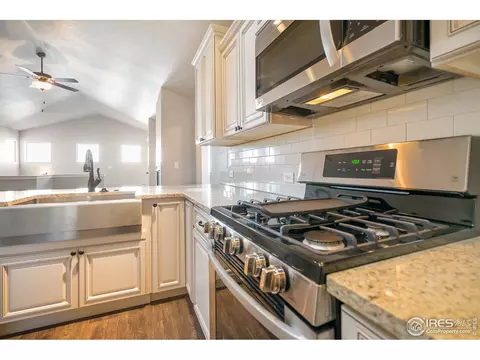 635 Davis Dr, Frederick, CO 80530 photo 5