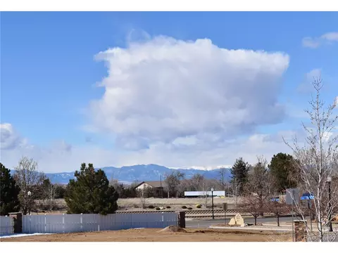 112 Chapel Hill Cir, Brighton, CO 80601