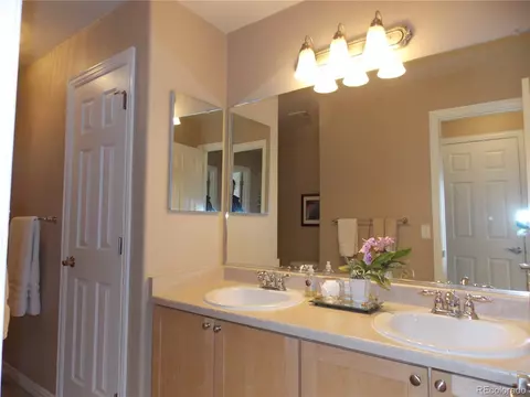 21438 E Mansfield Pl, Aurora, CO 80013 photo 13