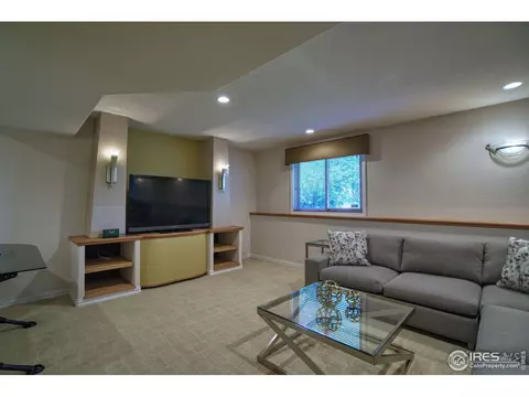 578 E 16th Ave, Longmont, CO 80504 photo 30