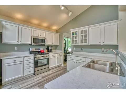 578 E 16th Ave, Longmont, CO 80504 photo 10