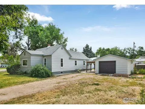 805 6th St, Berthoud, CO 80513 photo 2
