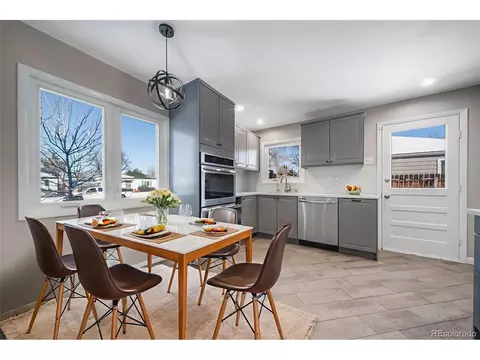 820 Moline St, Aurora, CO 80010 photo 11