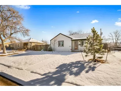 820 Moline St, Aurora, CO 80010 photo 3