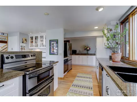 382 Whispering Pines Rd, Boulder, CO 80302 photo 9