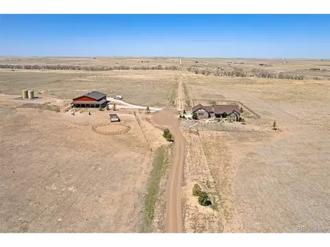 44995 Wolf Creek Dr, Bennett, CO 80102 photo 36
