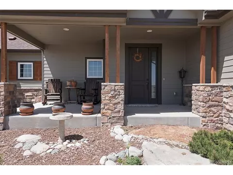 44995 Wolf Creek Dr, Bennett, CO 80102 photo 3