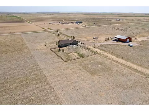 44995 Wolf Creek Dr, Bennett, CO 80102 photo 37