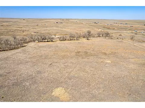 44995 Wolf Creek Dr, Bennett, CO 80102 photo 39