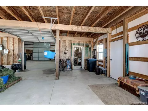 44995 Wolf Creek Dr, Bennett, CO 80102 photo 33