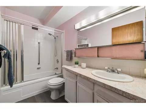 Bath - 9150 E Center Ave #4B, Denver, CO 80247 photo 3 of 3