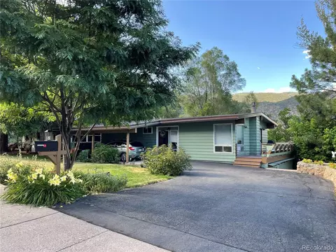 611 W 12th St, Glenwood Springs, CO 81601