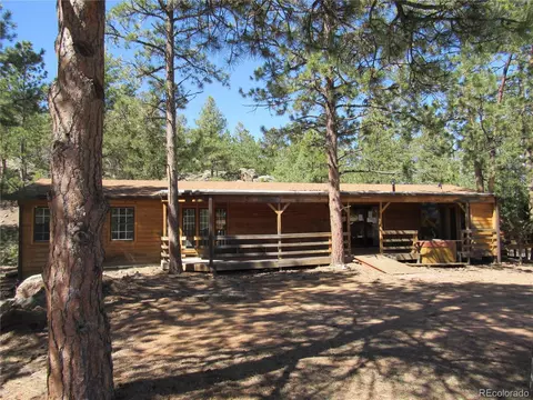 1470 Arapahoe Dr, Florissant, CO 80816