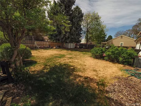Exterior - 5035 E Weaver Ave, Centennial, CO 80121 photo 3 of 6