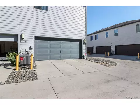 16268 Elk Dr, Denver, CO 80239 photo 23