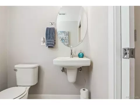 16268 Elk Dr, Denver, CO 80239 photo 22