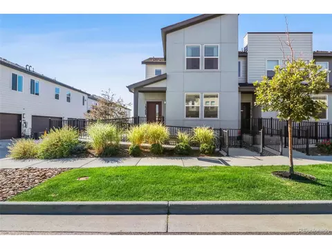 16268 Elk Dr, Denver, CO 80239 photo 3