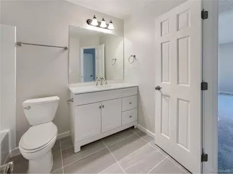 2699 E Nichols Cir, Centennial, CO 80122 photo 15