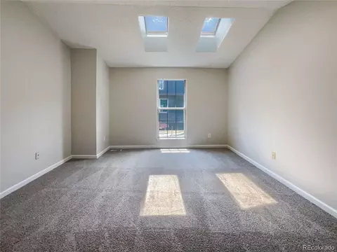 2699 E Nichols Cir, Centennial, CO 80122 photo 5
