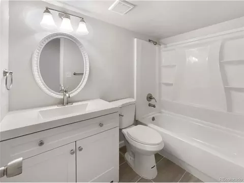 2699 E Nichols Cir, Centennial, CO 80122 photo 20