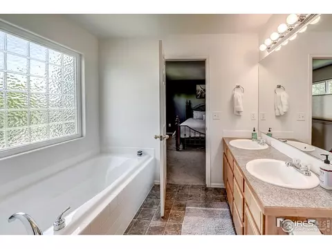 9846 Buffalo St, Longmont, CO 80504 photo 18