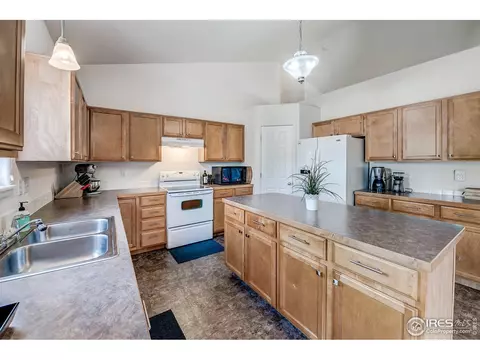 9846 Buffalo St, Longmont, CO 80504 photo 13