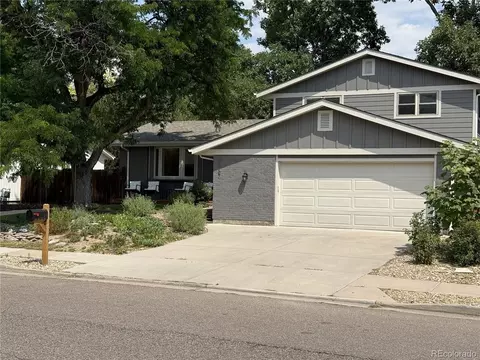 7867 W Peakview Dr, Littleton, CO 80123