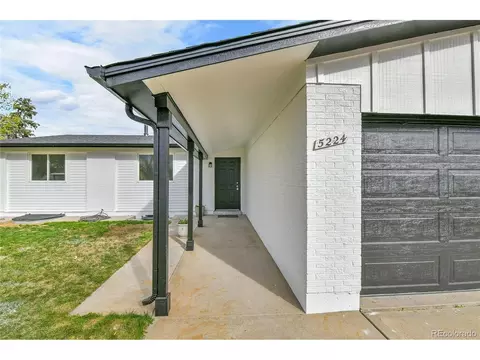 5224 Scranton Ct, Denver, CO 80239 photo 3