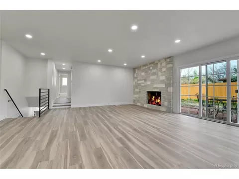 5224 Scranton Ct, Denver, CO 80239 photo 5