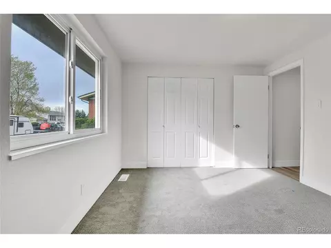 5224 Scranton Ct, Denver, CO 80239 photo 16