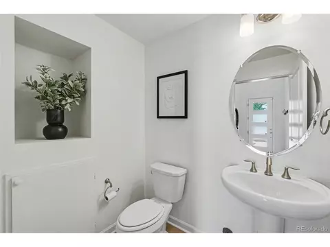 Bath - 9000 E Caley Way, Centennial, CO 80111 photo 1 of 4