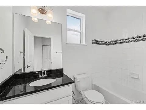Bath - 9000 E Caley Way, Centennial, CO 80111 photo 4 of 4
