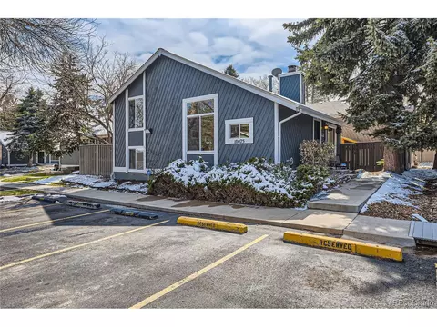 10075 E Peakview Ave, Englewood, CO 80111