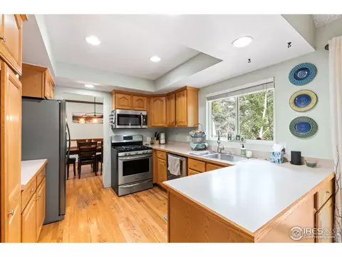 8662 Iris St, Arvada, CO 80005 photo 4