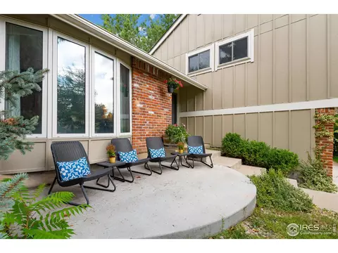 8662 Iris St, Arvada, CO 80005 photo 3