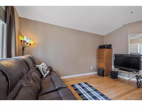17410 E Whitaker Dr, Aurora, CO 80015 photo 4